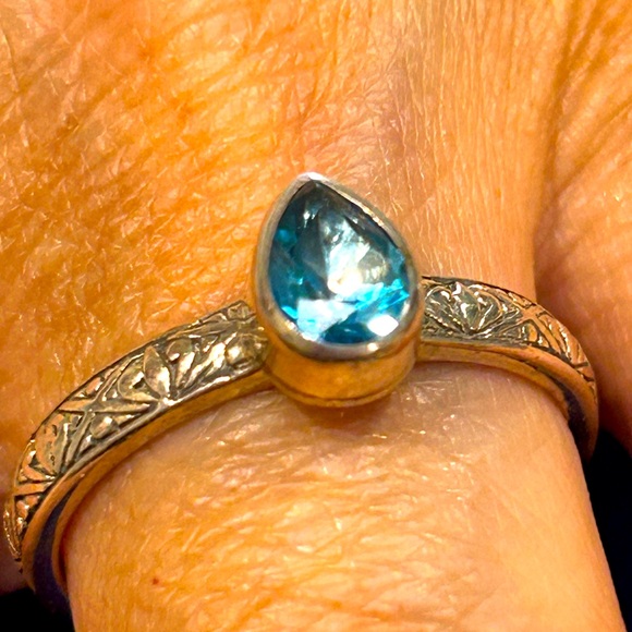 Silpada aquamarine stone, Sterling Silver no longer available from Silpada. - Picture 3 of 5